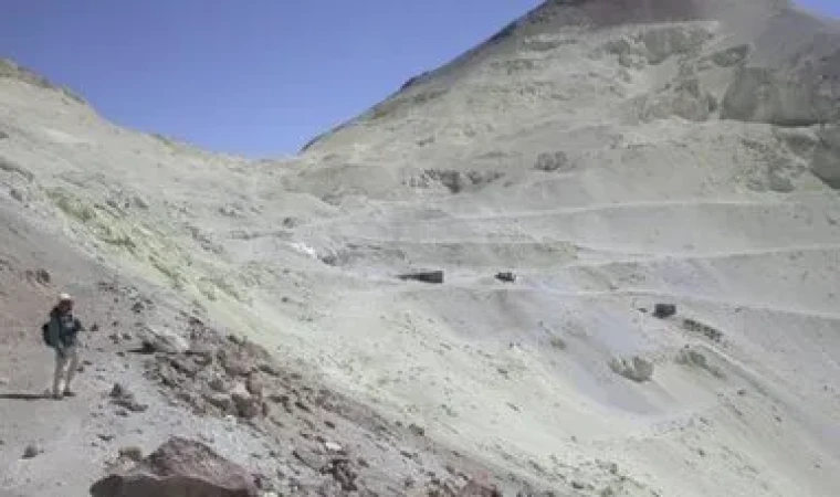 En yüksek yol - Aucanquilcha Maden Yolu