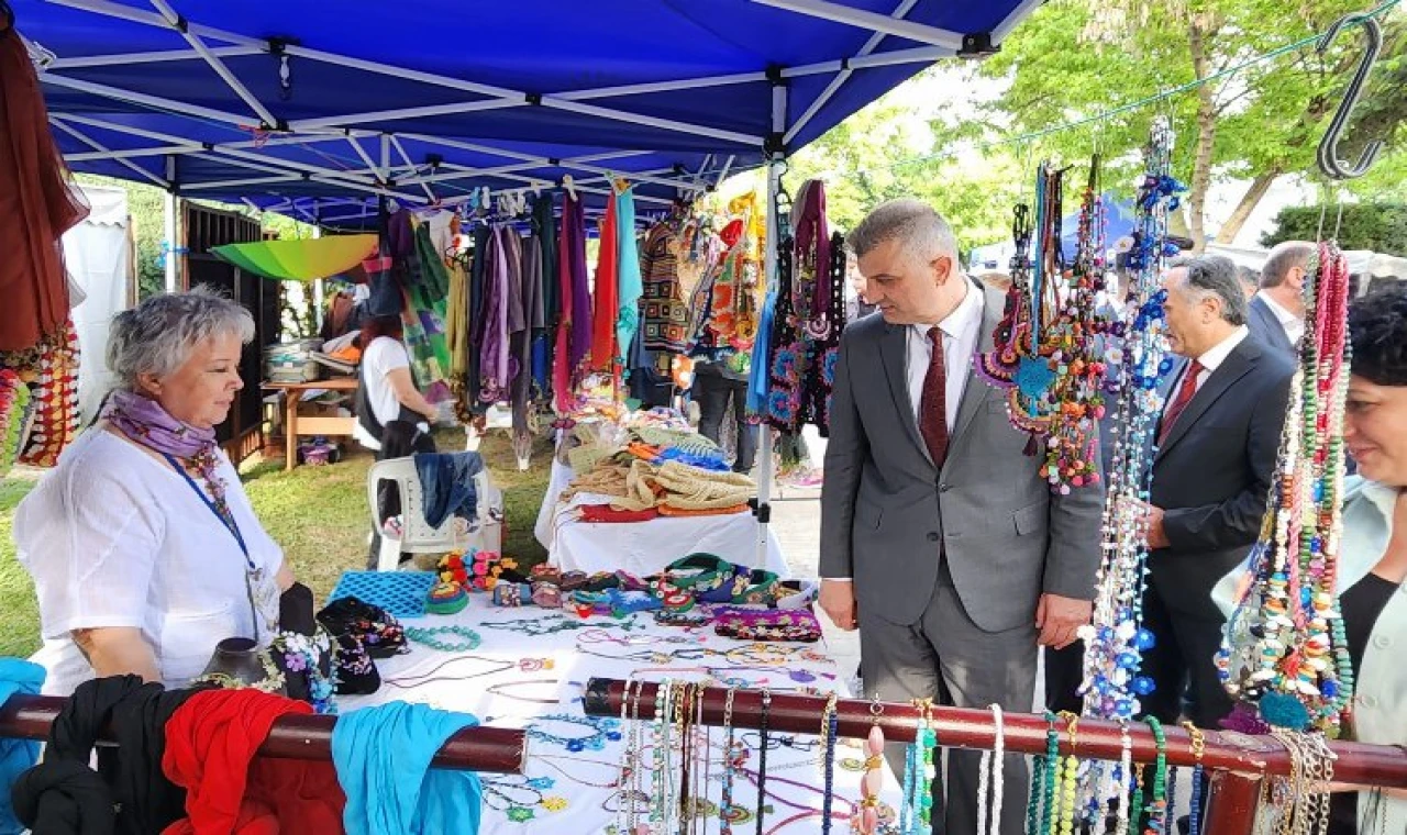 Bahar Şenliği Kavaklı Sahili Amfi’de başladı