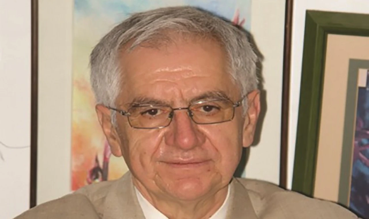 Prof Dr. Ekrem Sezik: ’Bitki çayları kaliteli olanları tüketmek şartıyla sağlığa yararlıdır’