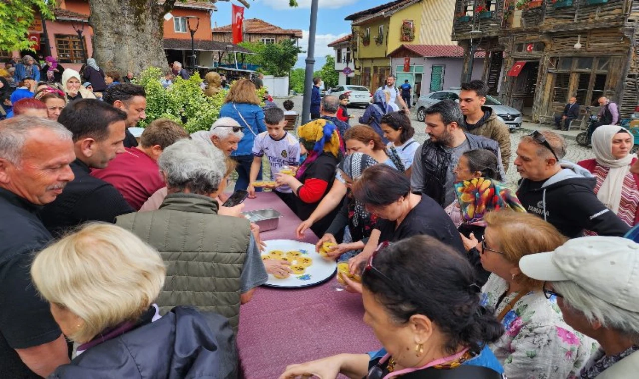Türk Mutfağı Haftası’nda Gölcük’ten geleneksel tatlı ikramı