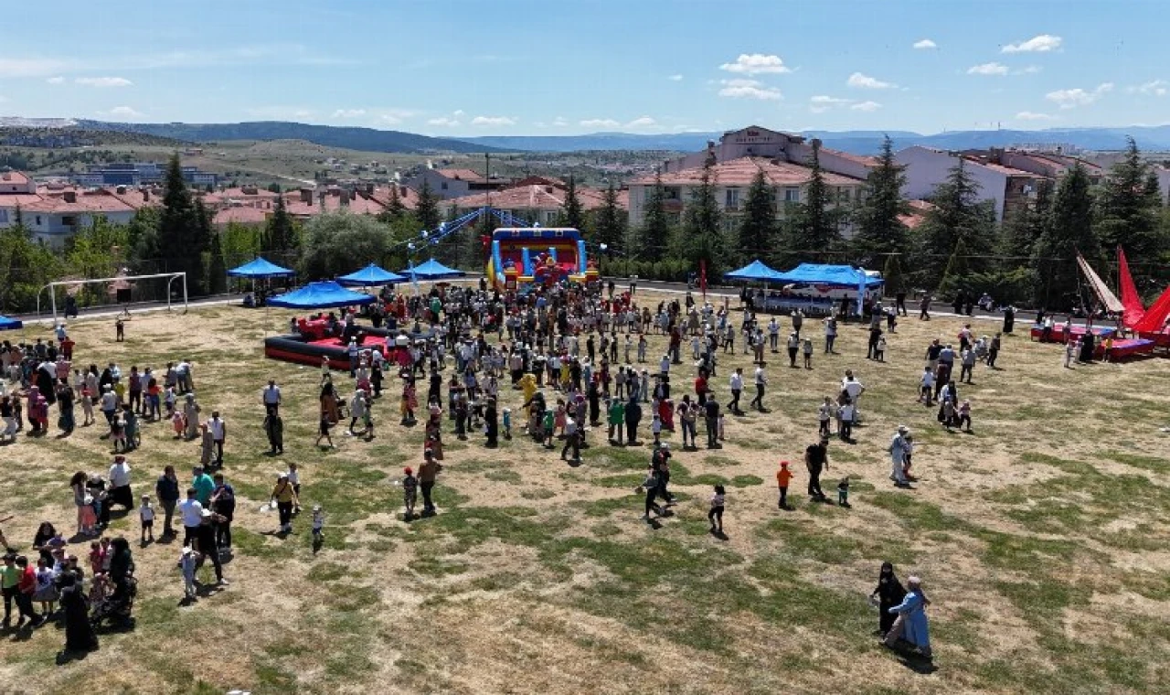 Bozüyük’te renkli karne şenliği