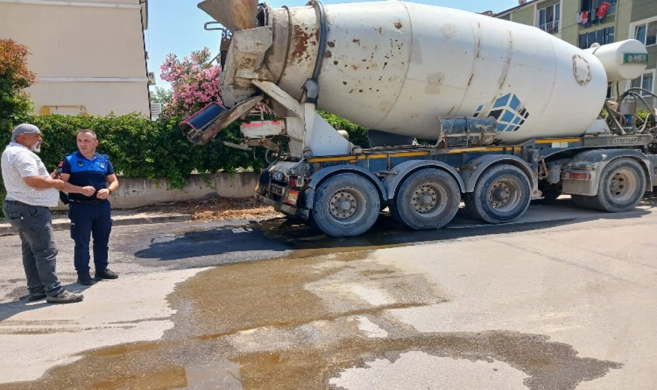 Gemlik’te atık betonu sokağa dökenlere ceza!