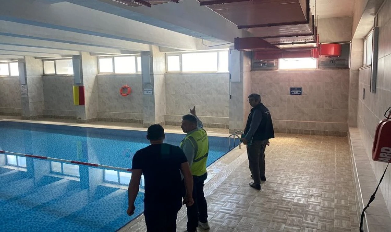 Kayseri Büyükşehir’den yüzme havuzlarına sıkı bakım