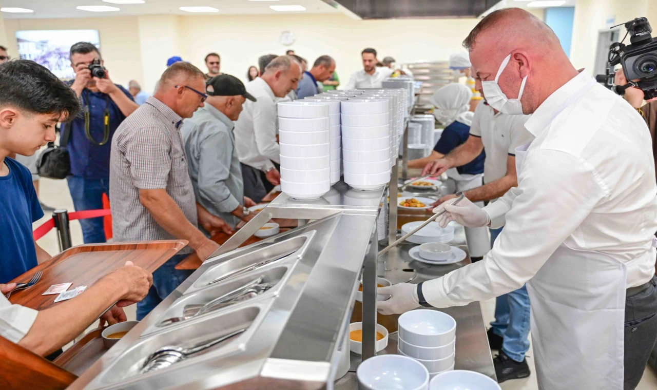 Bursa Karacabey’de ’Kent Lokantası’ faaliyette