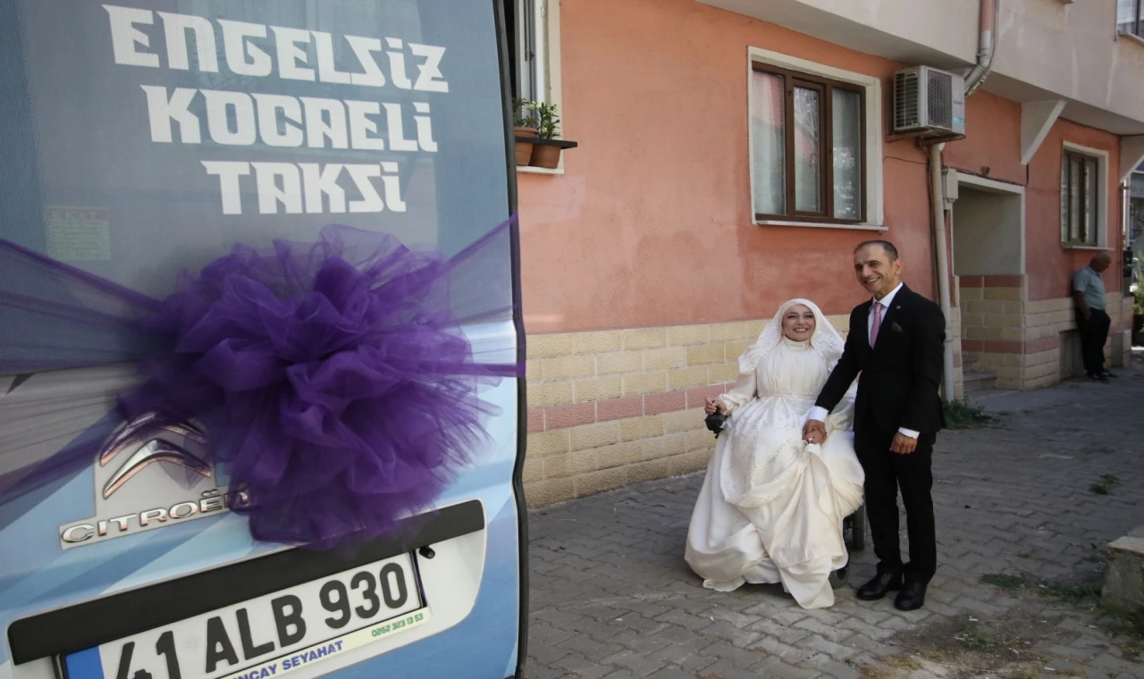 Kocaeli’de ’Engelsiz Taksi’ gelin arabası oldu