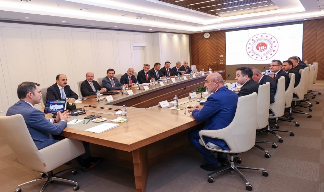 Konyalı başkanlardan Bakan Kurum’a ziyaret