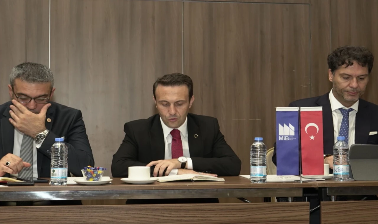 Makine sanayi sorunları ve çözüm önerileri MİB’de masaya yatırıldı