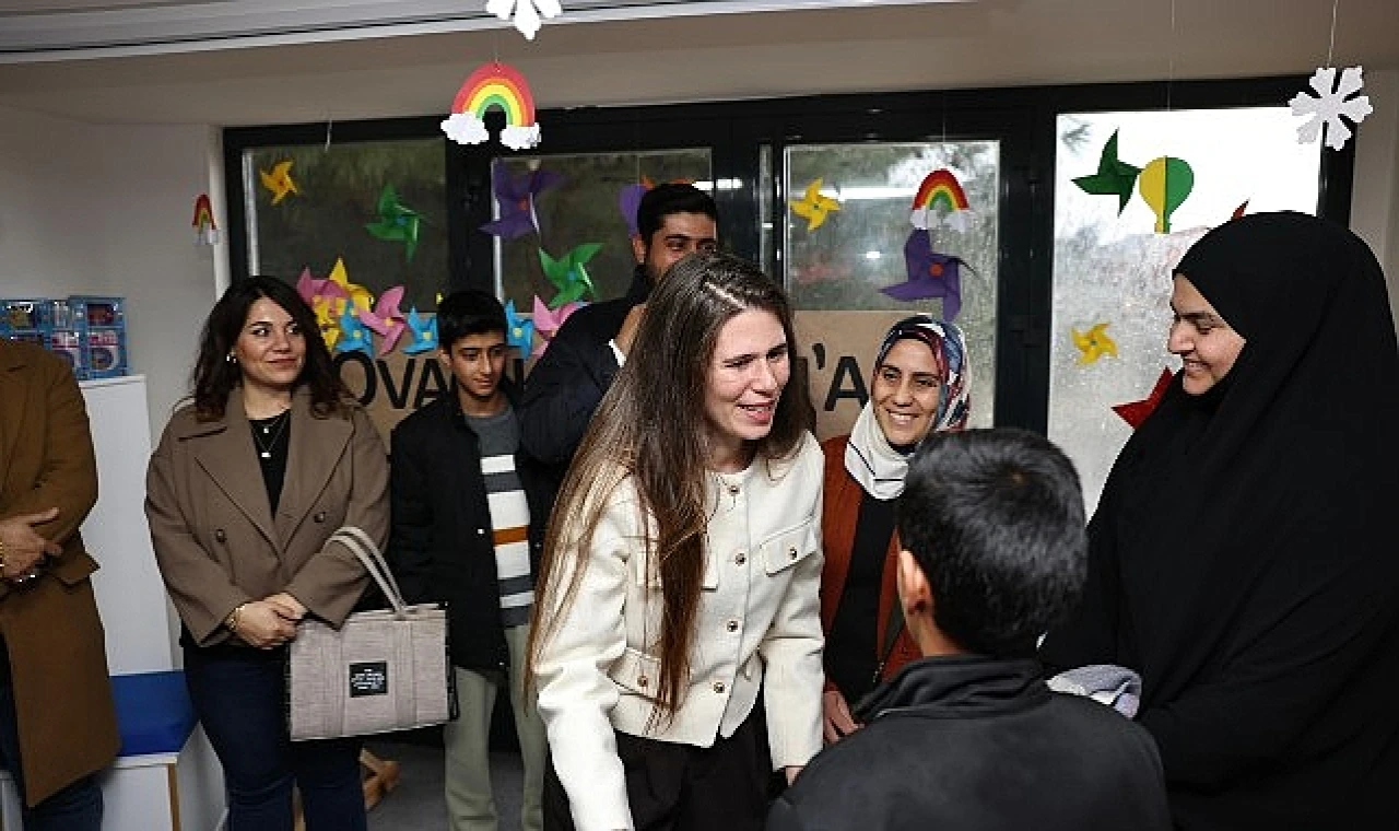 Çeşme’mizin her köşesinde çocuklarımıza yatırım yaparak, onlara sağlıklı, güvenli ve mutlu bir gelecek sunmayı sürdüreceğiz.