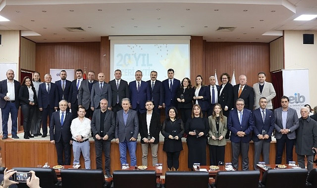İş Dünyası Buluşmaları toplantı serisinin ikincisi Aydın Ticaret Borsası ev sahipliğinde gerçekleşti.  