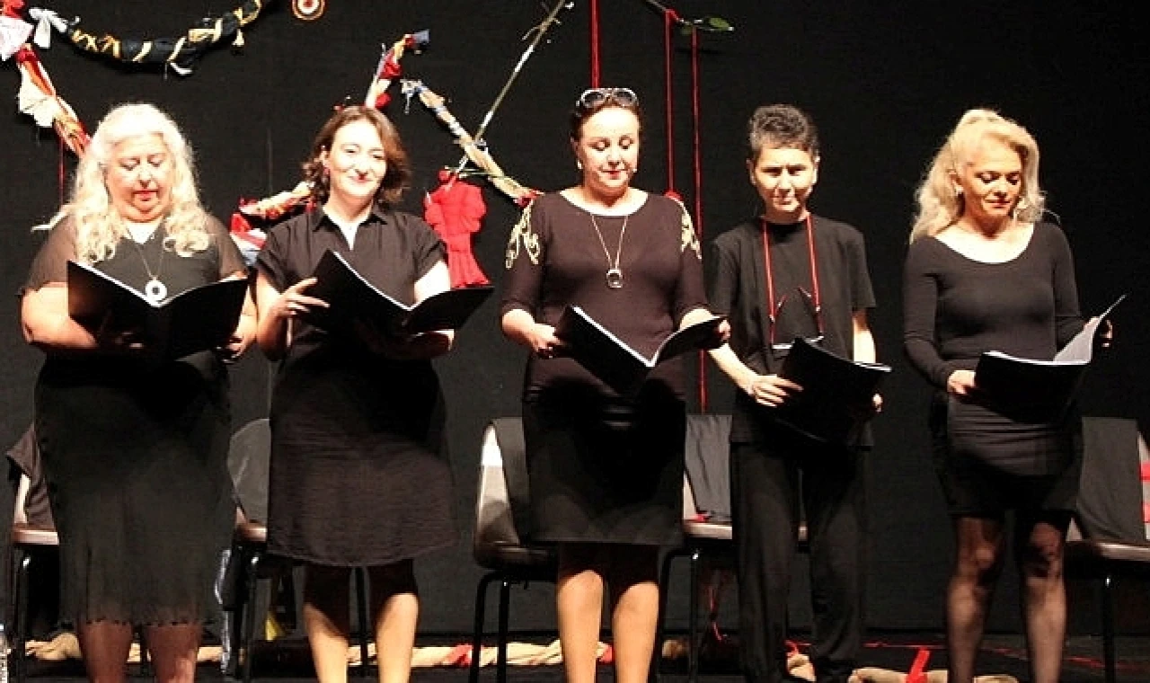 Kadınların güçlenmeleri sahnede