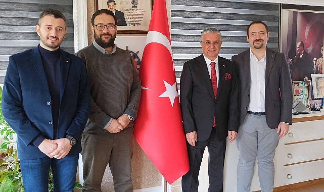 Kemer Belediye Başkanı Necati Topaloğlu’na nezaket ziyaretinde bulundu.