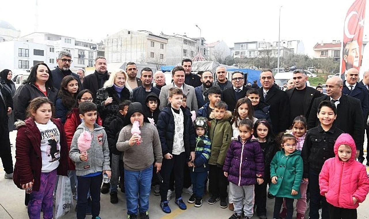 Osmangazi Belediyesi’nin sömestr tatili boyunca 2 mahallede kuracağı Çadır Sanat Merkezi ve Kütüphanesi’nde 7’den 70’e herkese eğlenerek güzel vakit geçirecek.