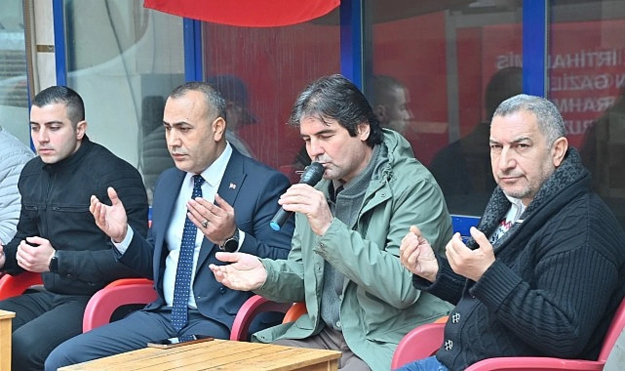 Program, şehit aileleri, gaziler ve halkın yoğun katılımıyla gerçekleşti.