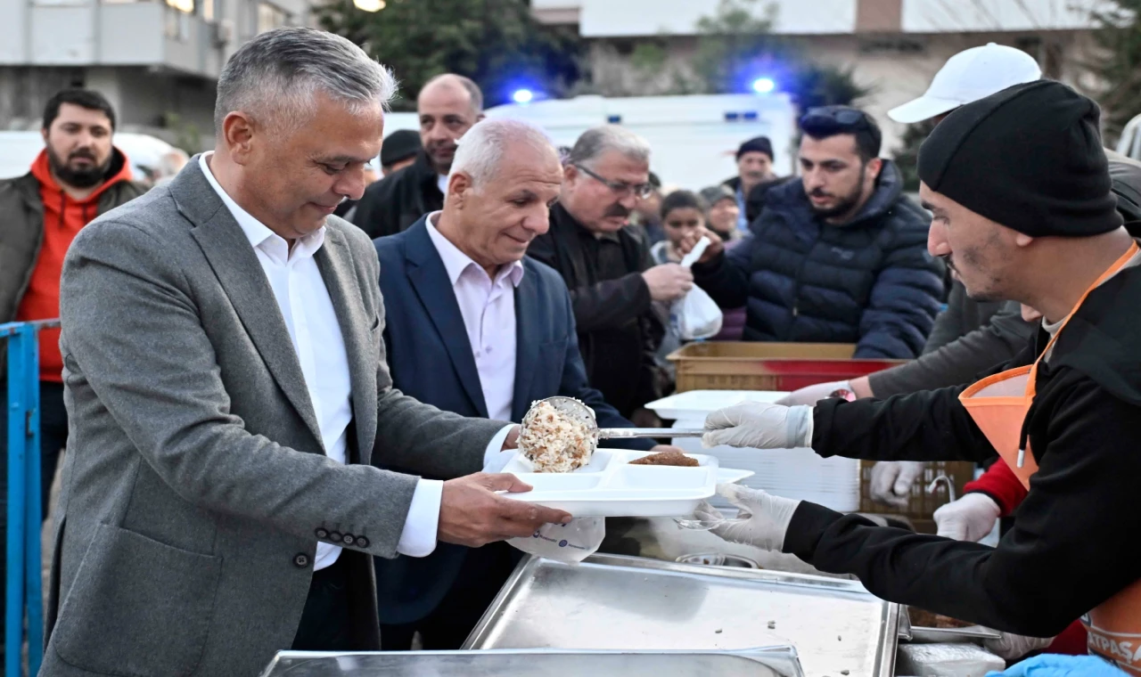 Antalya’da Muratpaşa Belediyesi, 11 ayın sultanı Ramazan’da mahallelerde düzenleyeceği geleneksel iftar programlarıyla ilçe sakinlerini bir araya getirecek.
