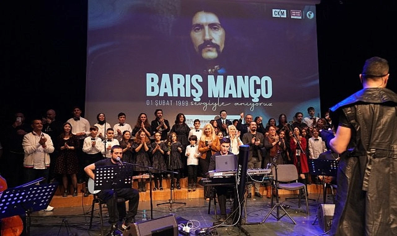 Barış Manço vefatının 26.yıl dönümünde Kadıköy Belediyesi’nin düzenlediği “Barış Manço’yu Sevgiyle Anıyoruz” programıyla Kadıköy Belediyesi Caddebostan Kültür Merkezi’nde (CKM) anıldı