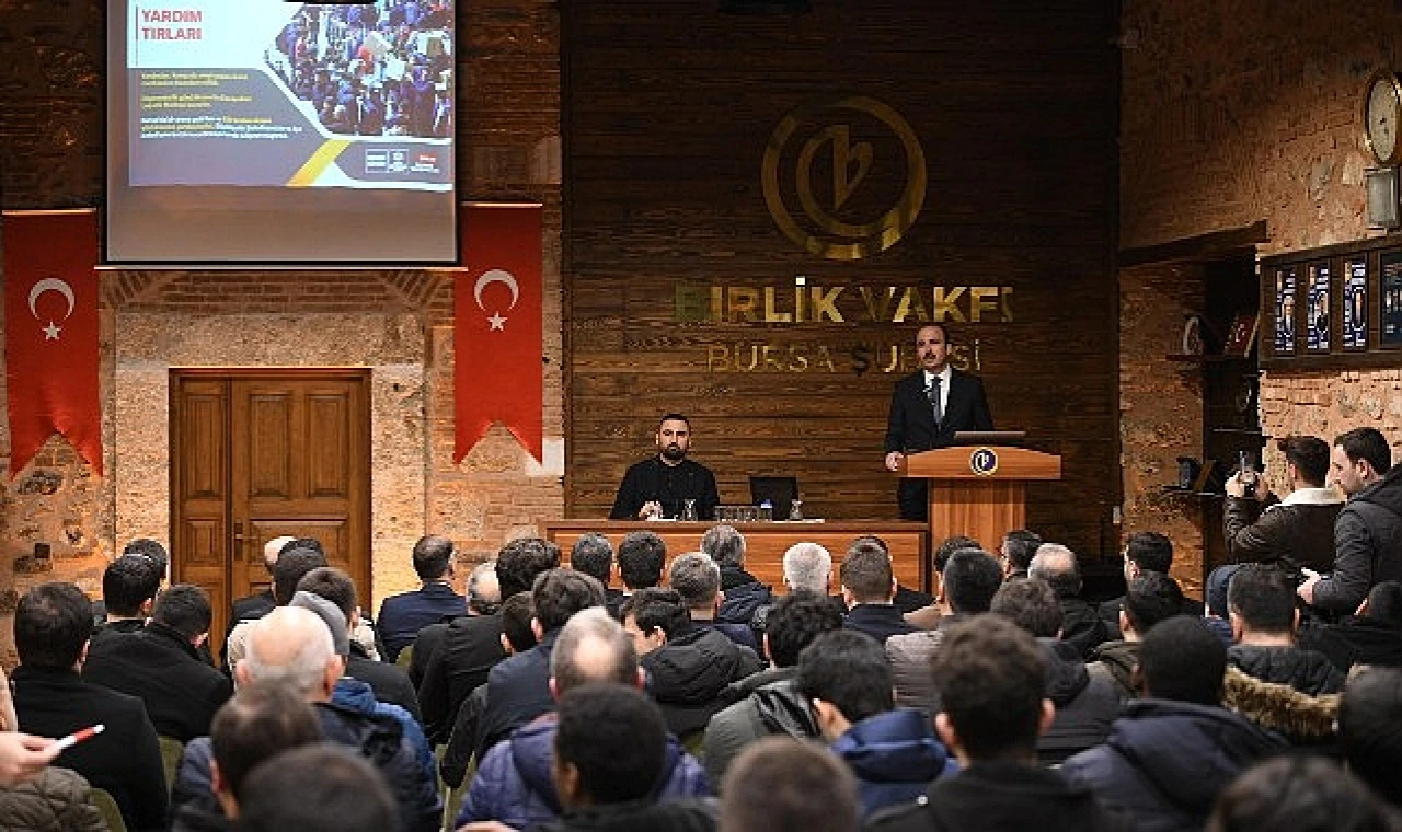 Bayrağımız hepimizi birleştiriyor ve zorluk olduğunda bir araya gelip aynı hedef doğrultusunda çalışabiliyoruz” dedi.
