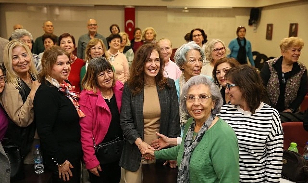 “Büyüklerimizin gönüllü olarak üstleneceği projeler, hem kentimize hem de dayanışma kültürümüze güç katacak” dedi.