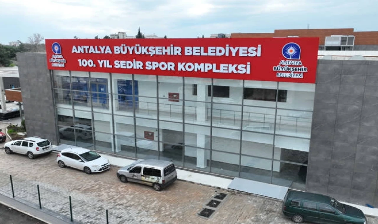 Büyükşehir Belediyesi’nin 15’inci ASFİM’i, 100. Yıl Sedir Spor Kompleksi’nde hizmete girdi.