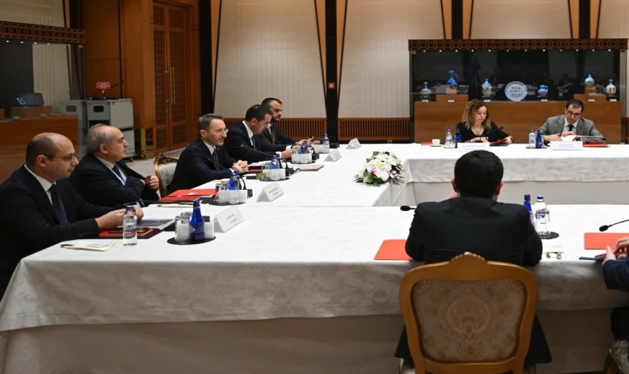 Cumhurbaşkanlığı Külliyesi'nde gerçekleştirilen toplantıda bir araya geldi.