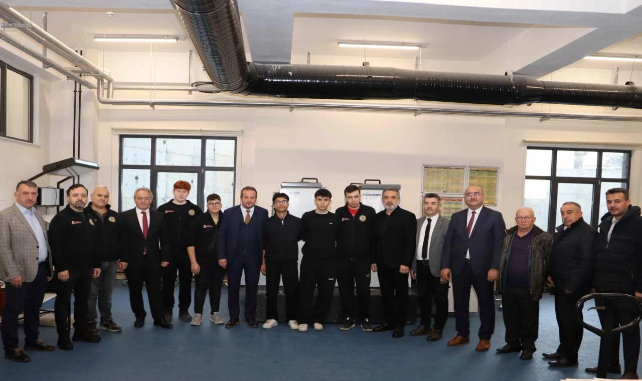 Demirtaşpaşa Mesleki ve Teknik Anadolu Lisesi’nde gerçekleştirildi.