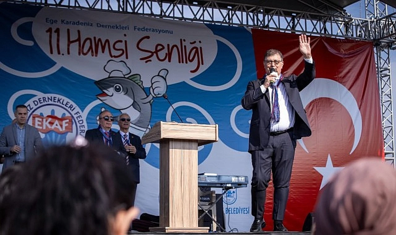 Ege Karadeniz Dernekleri Federasyonu’nun düzenlediği 11’inci Hamsi Şenliği’ne katıldı.