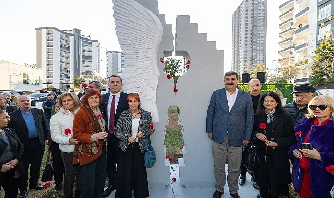 Mersin Yenişehir Belediyesi tarafından 6 Şubat depremlerinde kaybolan çocukların anısına yapılan anıt açıldı.