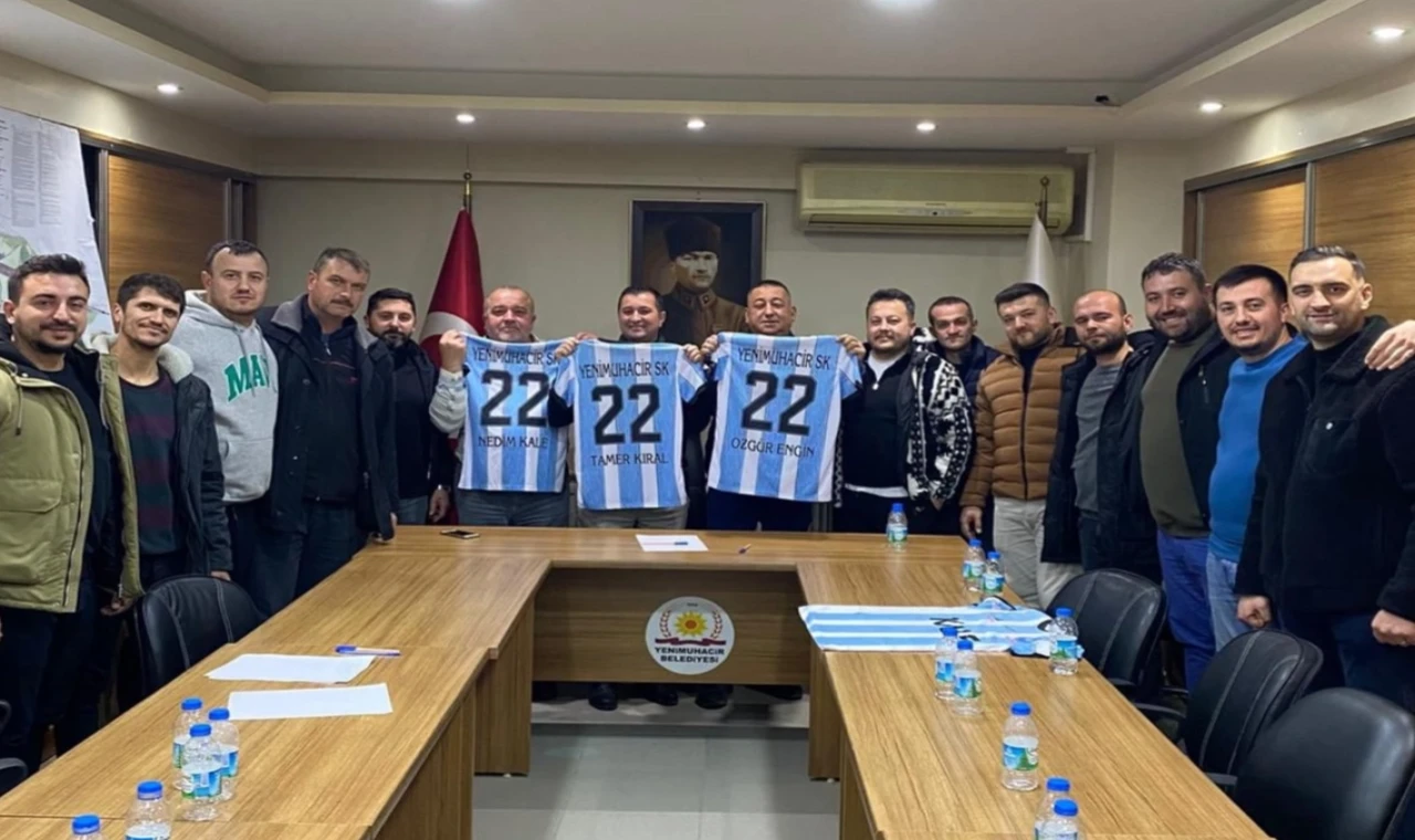 Yenimuhacir Spor’un geleceği için önemli kararlar aldıklarını açıkladı.