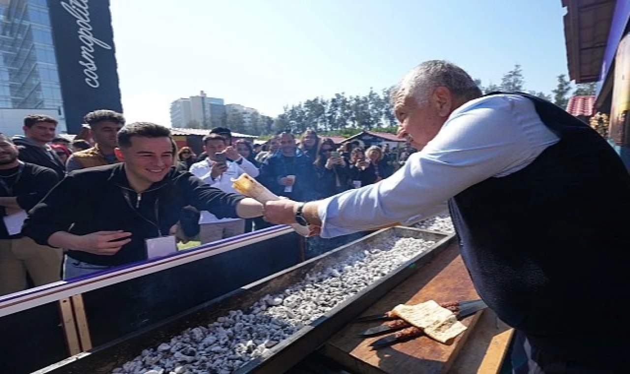 Bizim yaptığımız belediye başkanlığı artık sadece rutin belediyecilik hizmetleriyle sınırlı kalmıyor.