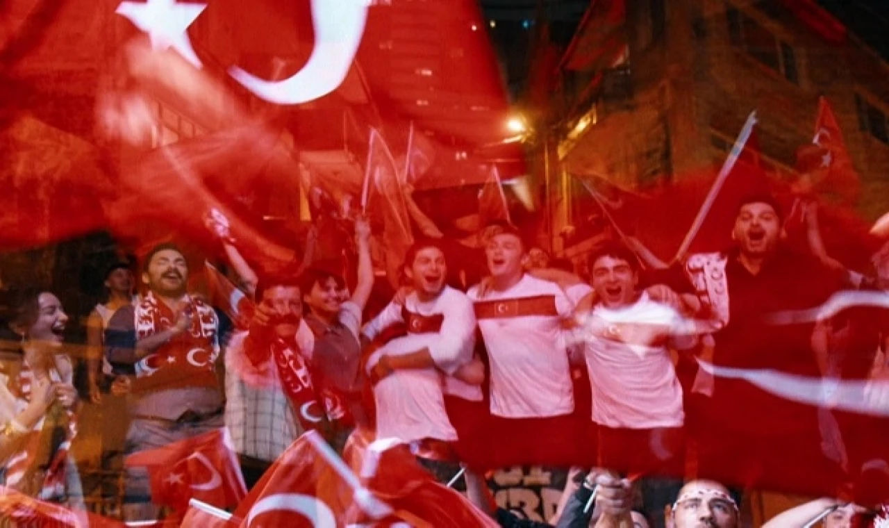Altı Üstü İstanbul’dan A Millilere destek