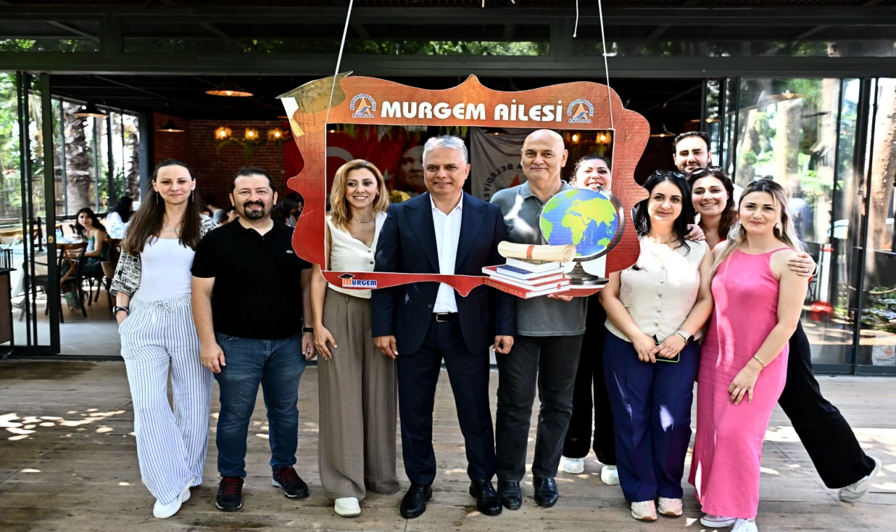 Antalya’da Başkan Uysal MURGEM mezunlarıyla buluştu