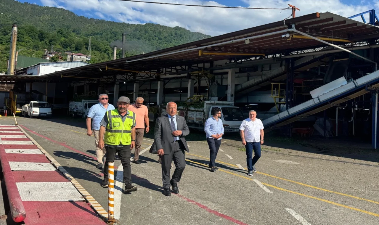 Artvin Ticaret Borsası’ndan çay fabrikası ziyareti