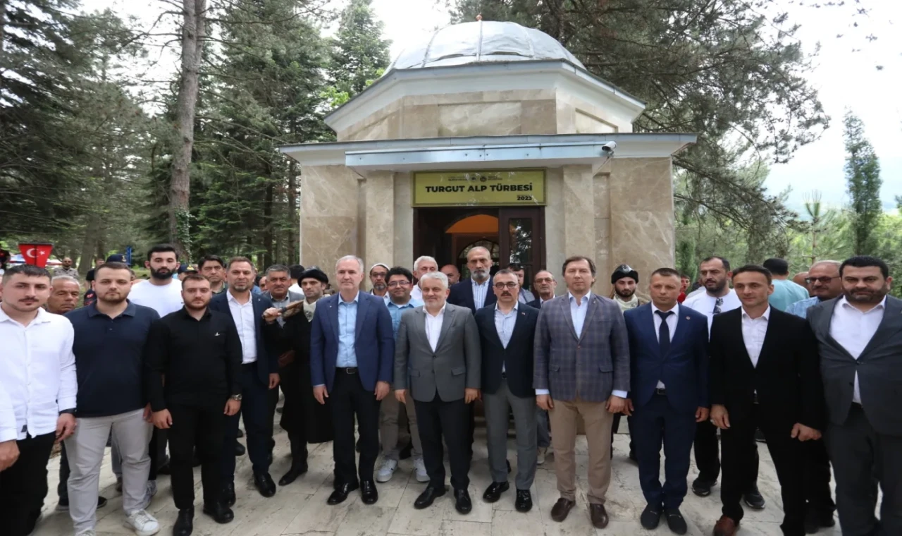 Bursa İnegöl’de Turgut Alp kabri başında anıldı
