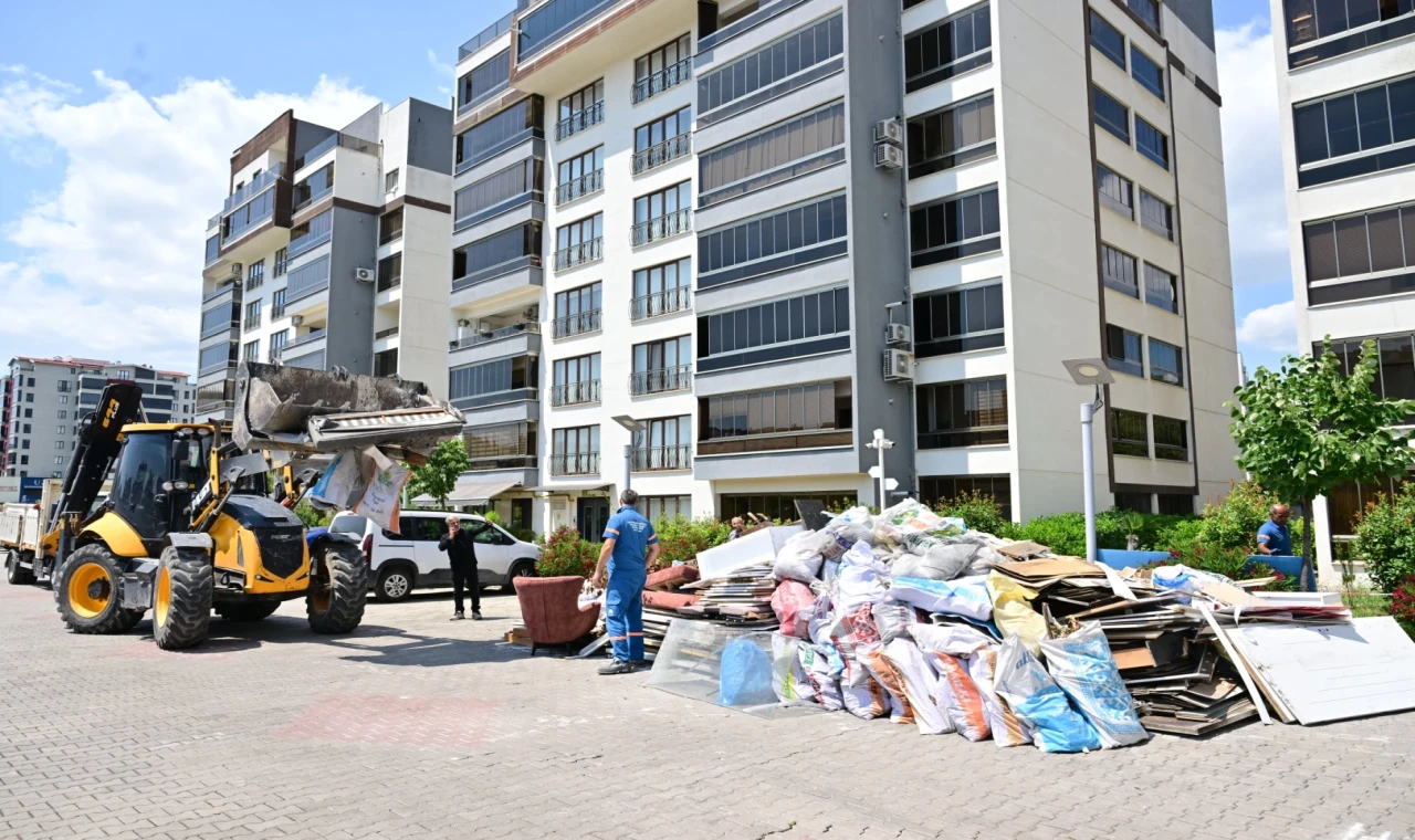Bursa Yıldırım’daki yangının yaraları sarılıyor
