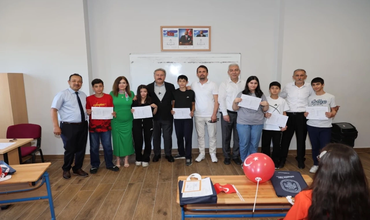 Kayseri Melikgazi’de karne coşkusu