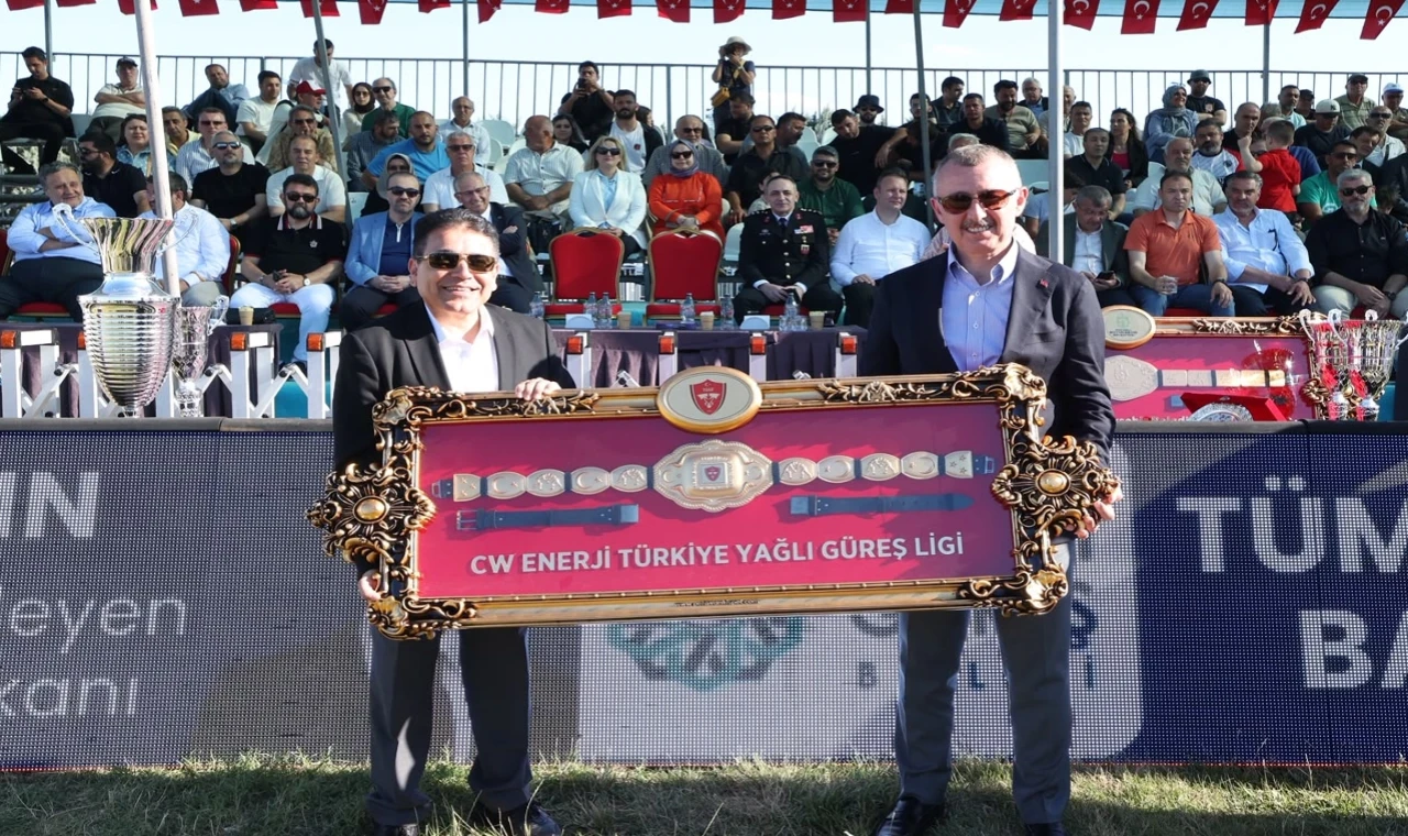 Kocaeli’de başpehlivan altın kemeri Feyzullah Aktürk’ün oldu