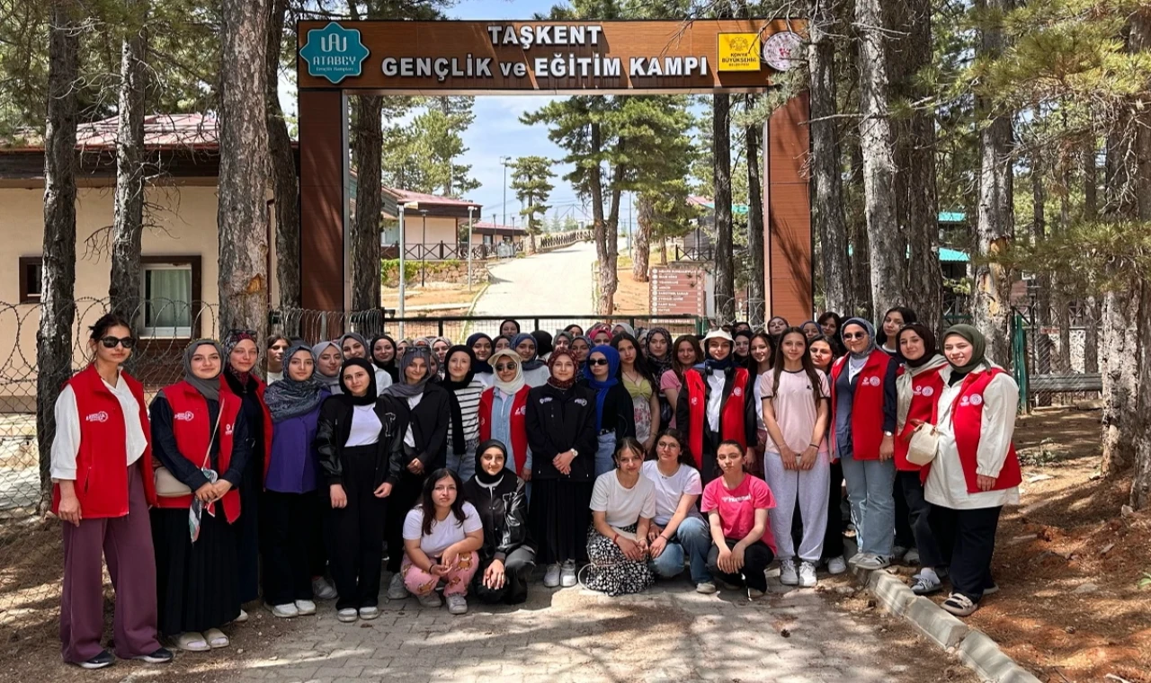 Konya Karatay’da gençlere dopdolu yaz programı