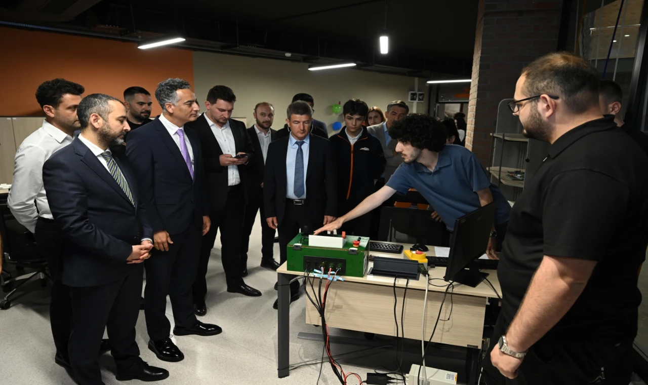Konya’da “EngıneerHub”ta geleceğin mühendisleri sertifikalandı