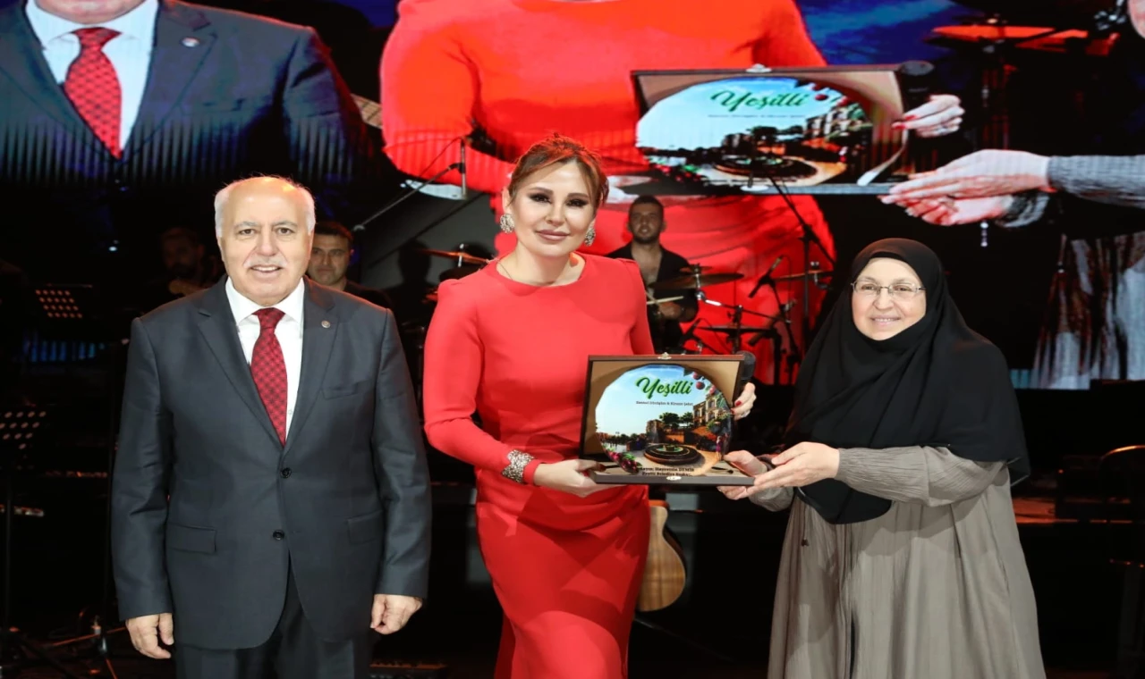 Mardin Yeşilli Kiraz Festivali’ne, Funda Ararlı final