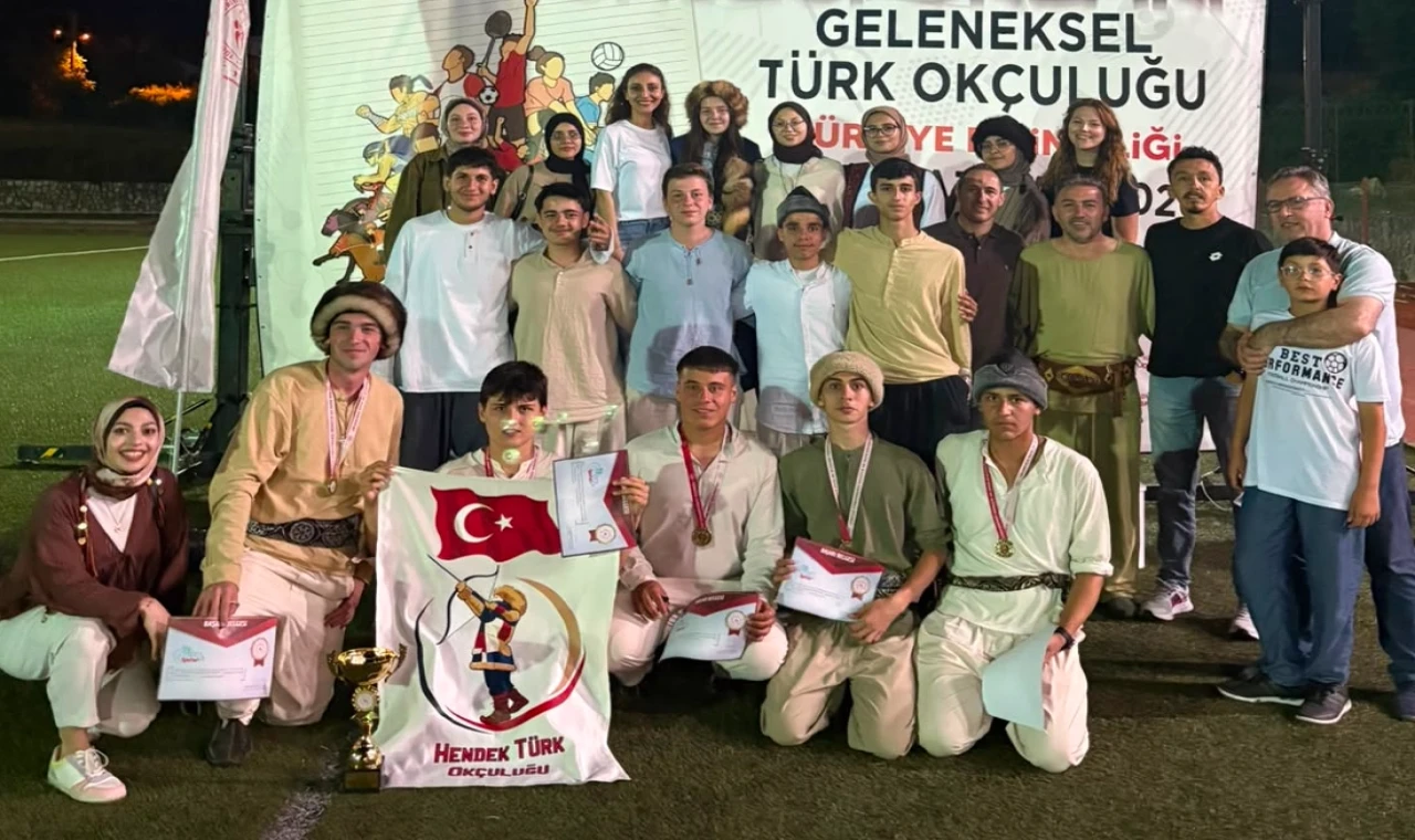 Sakarya’da Hendek Anadolu İHL Türkiye Şampiyonu oldu
