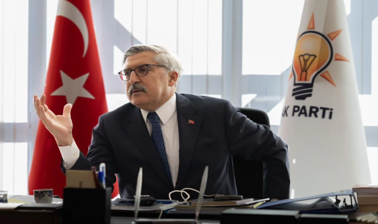 AK Partili Yayman’dan Özgür Özel’e ’Financial Times’ tepkisi... Siyasi mücadele yabancı gazetelerde verilmez!