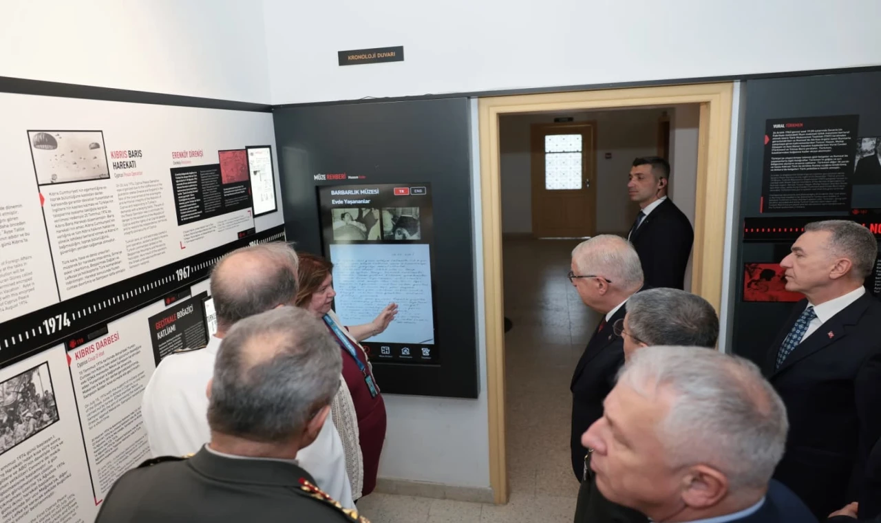 Bakan Güler ve TSK komuta kademesinden KKTC’de Barbarlık Müzesi ziyareti