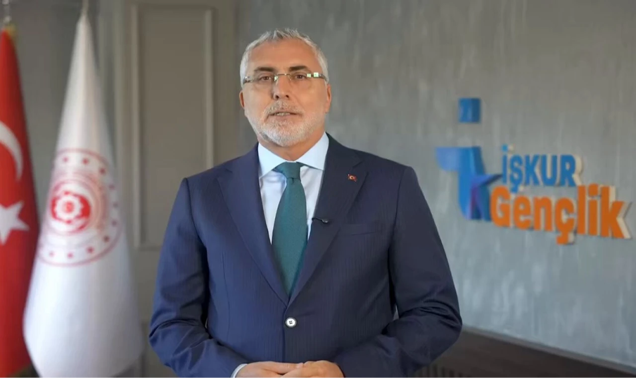 Bakan Işıkhan’dan tercih döneminde gençlere DABİS çağrısı