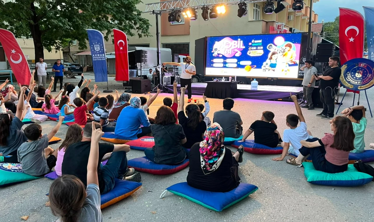 Bursa Orhaneli’de MobilFest ile bilim dolu gece