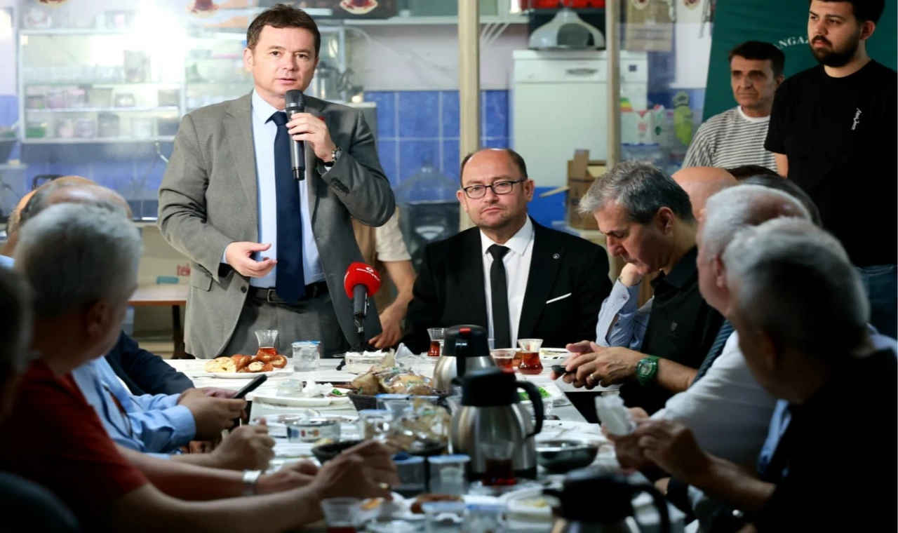 Bursa Osmangazi’de Başkan Aydın’dan ayakkabıcı esnafına yeni yer müjdesi