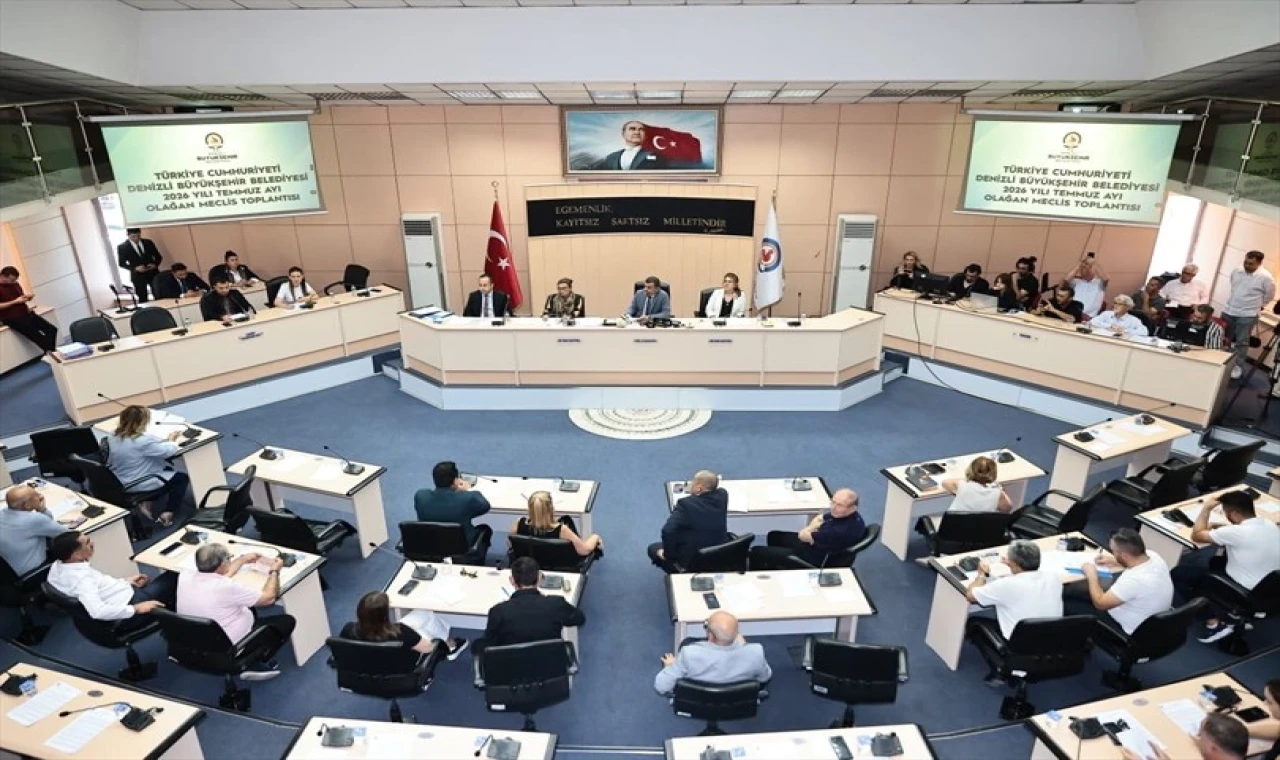 Denizli’de öğrenci ve ailelere üçlü destek paketi