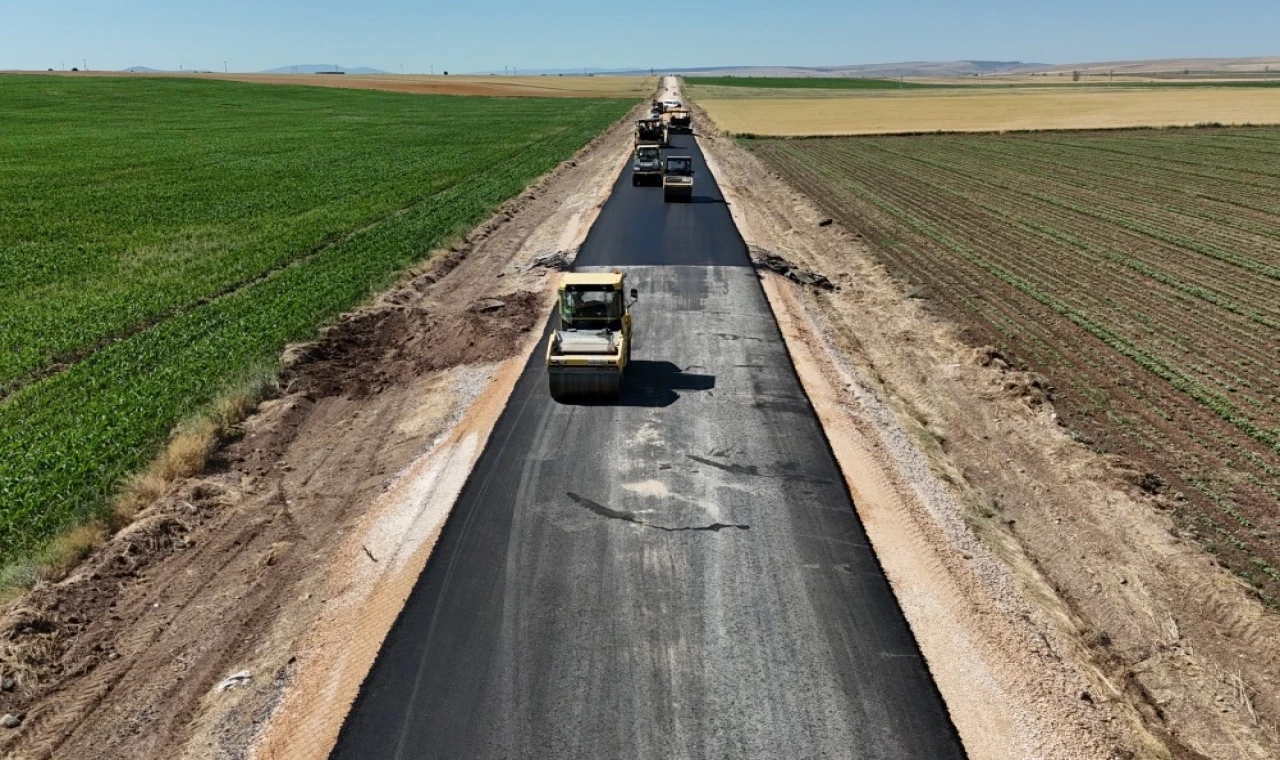Eskişehir’de yol çalışmaları aralıksız sürüyor