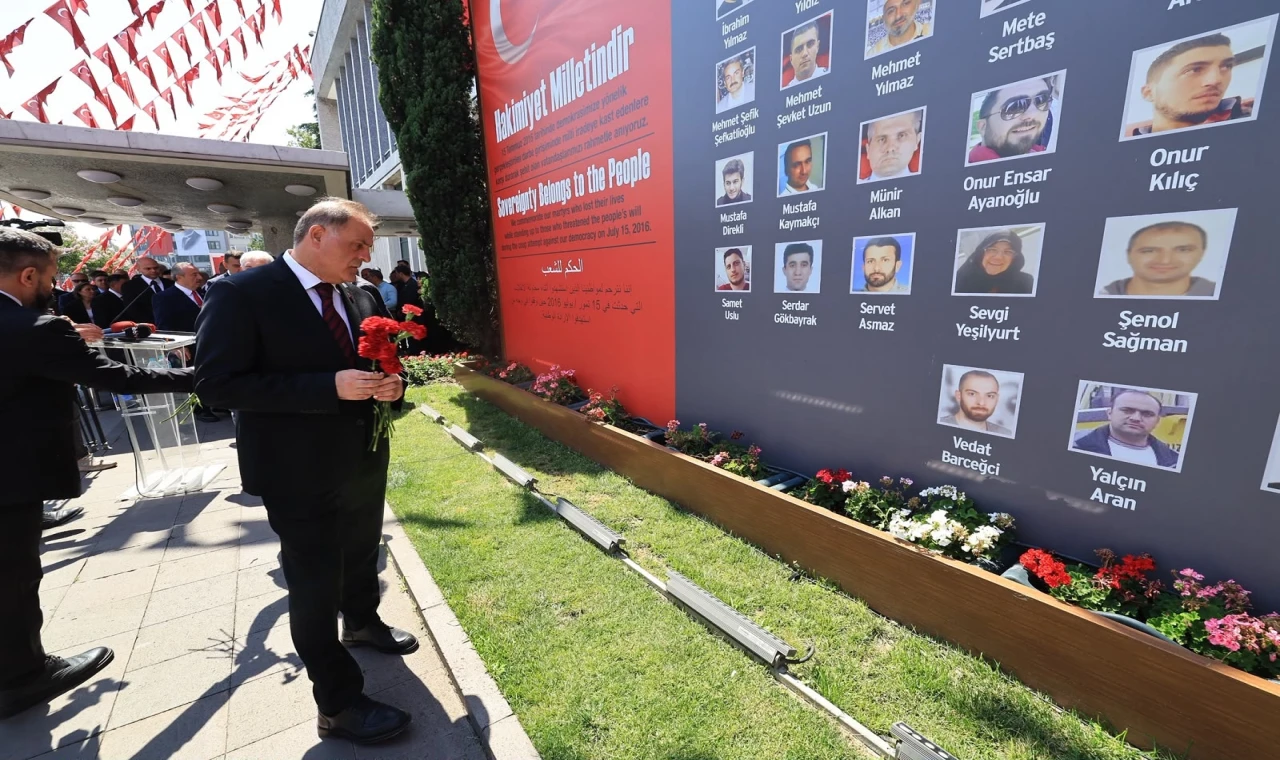 İstanbul Büyükşehir Belediyesi’nde 15 Temmuz şehitleri anıldı