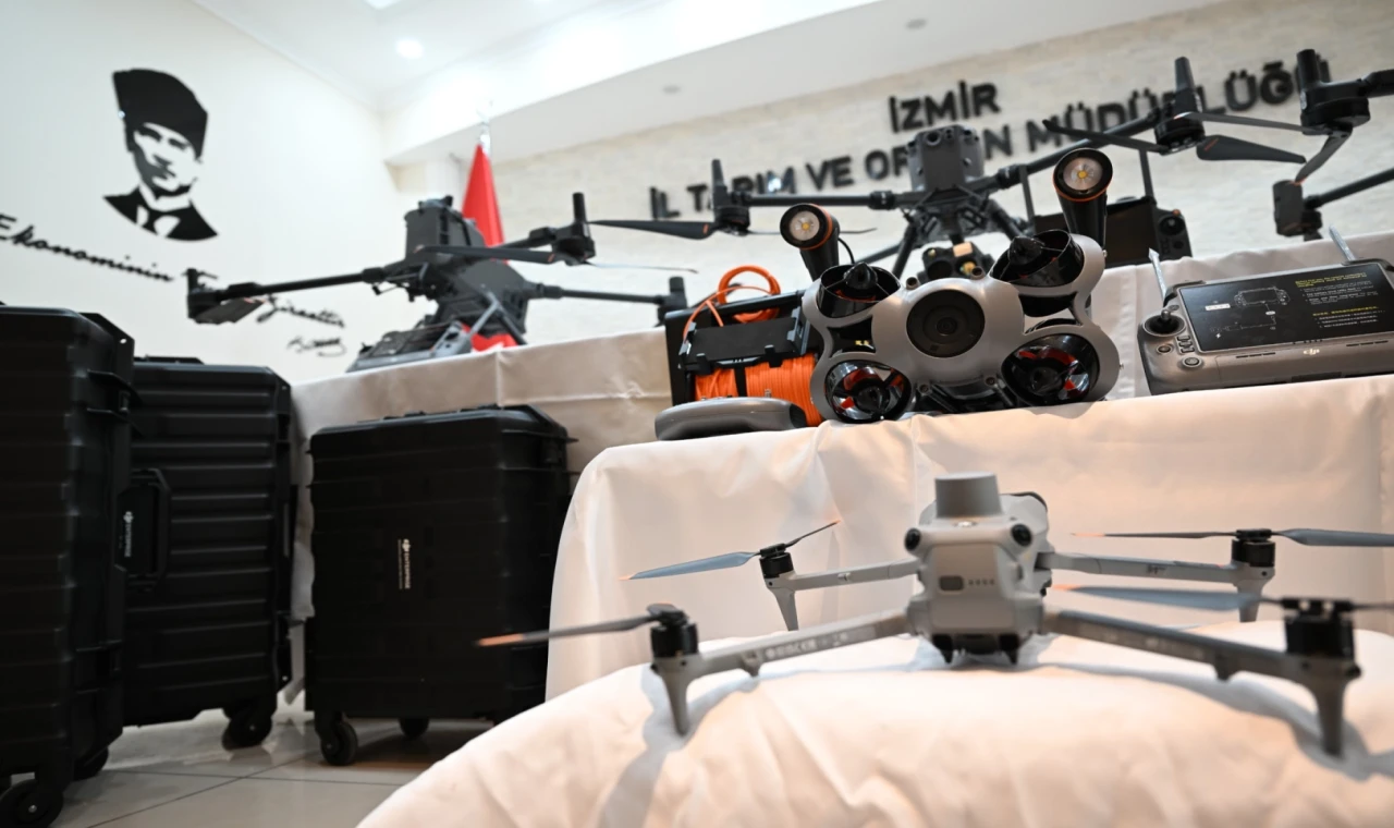 İzmir’de su ürünleri denetimlerinde dijital dönem... İlk drone operasyonunda kaçak avcılık yakalandı