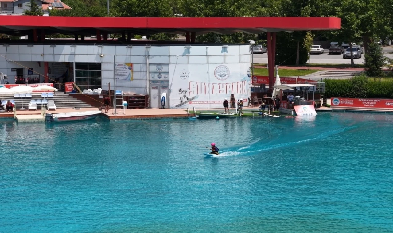 Kayseri Büyükşehir Yaz Spor Okulları’na büyük ilgi