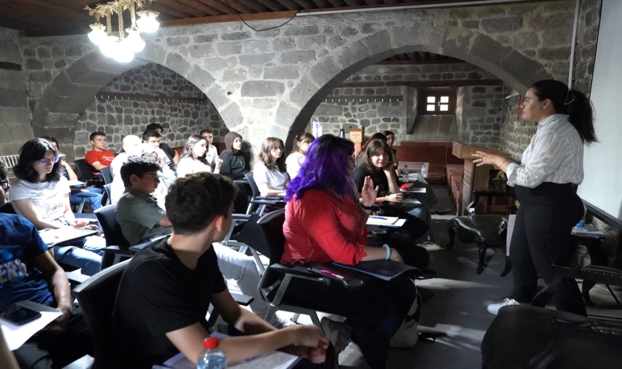Kayseri Melikgazi’den İngilizce workshop